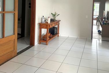 Casa para alugar - 386m&sup2; - Jardim Igua&ccedil;u