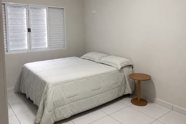 Casa para alugar - 386m&sup2; - Jardim Igua&ccedil;u