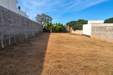 Terreno &agrave; venda - 1m&sup2; - Centro