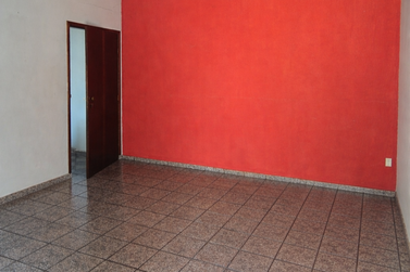 Casa &agrave; venda - 220m&sup2; - Jardim Igua&ccedil;u 