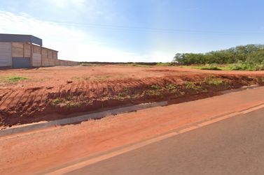 Terreno &agrave; venda - 10500m&sup2; - S/B