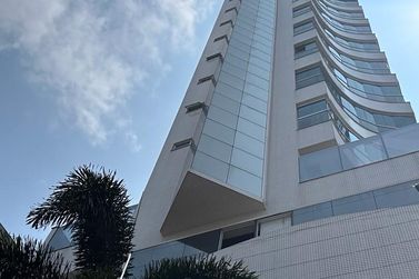 Apartamento &agrave; venda - 164m&sup2; - Centro