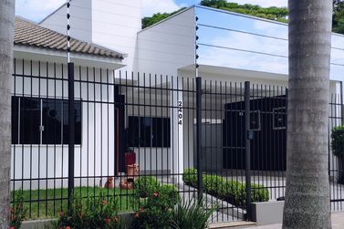 Casa &agrave; venda - 220m&sup2; - Pr&oacute;x Restaurante Dallmann