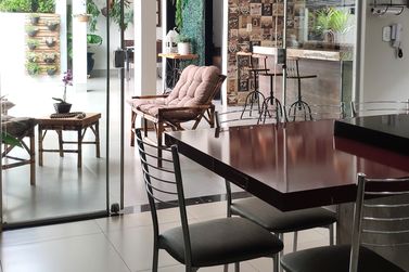 Casa &agrave; venda - 220m&sup2; - Pr&oacute;x Restaurante Dallmann