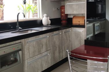Casa &agrave; venda - 220m&sup2; - Pr&oacute;x Restaurante Dallmann