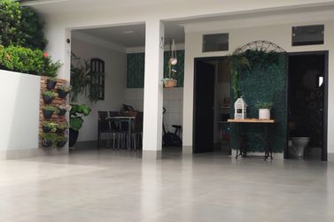 Casa &agrave; venda - 220m&sup2; - Pr&oacute;x Restaurante Dallmann