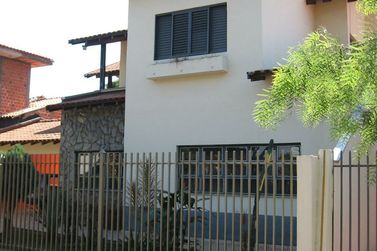 Sobrado &agrave; venda - 286m&sup2; - Sumar&eacute; 