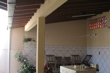 Sobrado &agrave; venda - 286m&sup2; - Sumar&eacute; 
