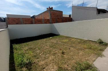 Casa &agrave; venda - 86m&sup2; - Jardim o&aacute;sis 