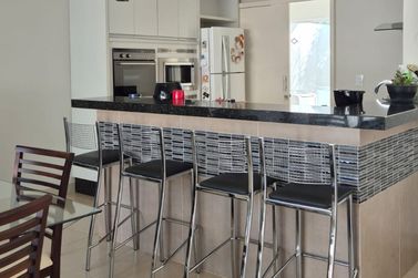 Casa &agrave; venda - 134m&sup2; - Condom&iacute;nio ARAUC&Aacute;RIA 