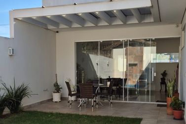 Casa &agrave; venda - 134m&sup2; - Condom&iacute;nio ARAUC&Aacute;RIA 