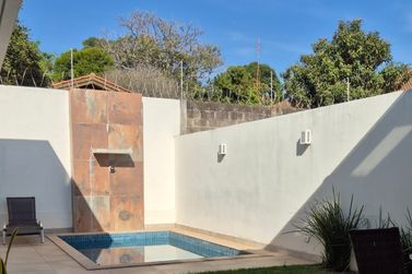 Casa &agrave; venda - 134m&sup2; - Condom&iacute;nio ARAUC&Aacute;RIA 