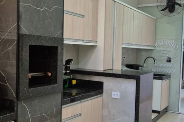 Casa &agrave; venda - 150m&sup2; - Centro