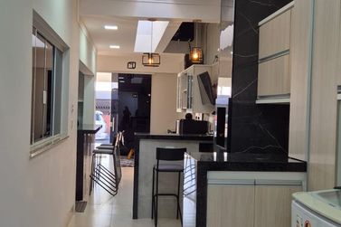 Casa &agrave; venda - 150m&sup2; - Centro