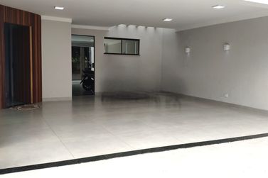 Casa &agrave; venda - 230m&sup2; - Pr&oacute;ximo ao Mufatto