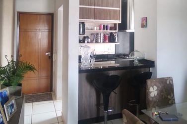 Apartamento &agrave; venda - 70m&sup2; - Prox Unipar