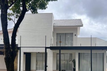 Casa &agrave; venda - 300m&sup2; - JD Ouro Branco 