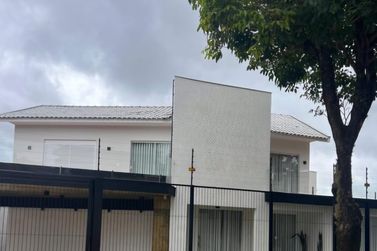 Casa &agrave; venda - 300m&sup2; - JD Ouro Branco 