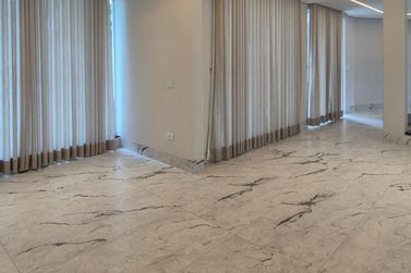 Casa &agrave; venda - 300m&sup2; - JD Ouro Branco 