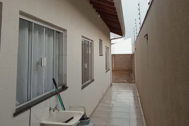 Casa &agrave; venda - 72m&sup2; - Jardim Oasis