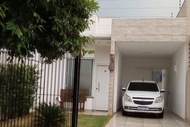 Casa &agrave; venda - 72m&sup2; - Jardim Oasis