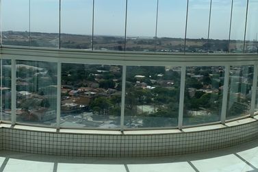 Apartamento &agrave; venda - 164m&sup2; - Centro