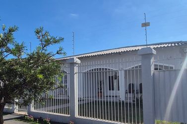 Casa &agrave; venda - 210m&sup2; - Jardim Ouro Branco 