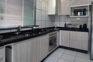 Casa &agrave; venda - 210m&sup2; - Jardim Ouro Branco 
