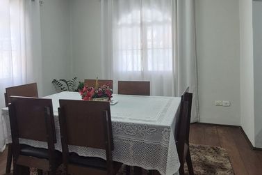 Casa &agrave; venda - 210m&sup2; - Jardim Ouro Branco 