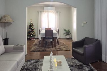 Casa &agrave; venda - 210m&sup2; - Jardim Ouro Branco 
