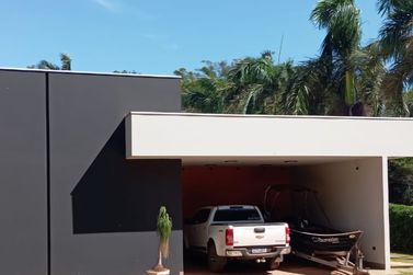 Ch&aacute;cara &agrave; venda - 210m&sup2; - &Aacute;guas de Santa Clara 