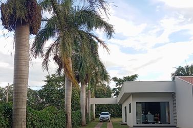 Ch&aacute;cara &agrave; venda - 210m&sup2; - &Aacute;guas de Santa Clara 
