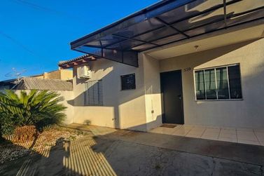 Casa &agrave; venda - 120m&sup2; - Residencial Fazenda Simone