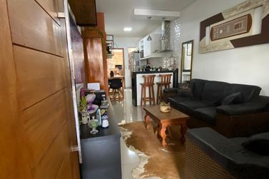 Casa &agrave; venda - 180m&sup2; - Jardim Central