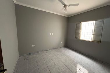 Apartamento para alugar - 100m&sup2; - Jardim Santos Dumont