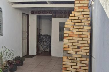 Casa &agrave; venda - 120m&sup2; - Centro