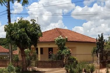 Casa &agrave; venda - 150m&sup2; - Centro