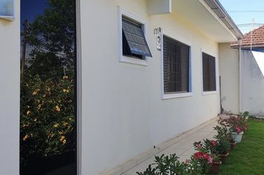 Casa &agrave; venda - 215m&sup2; - Centro
