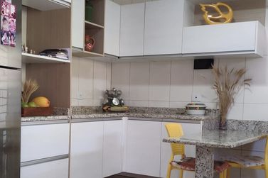 Casa &agrave; venda - 215m&sup2; - Centro