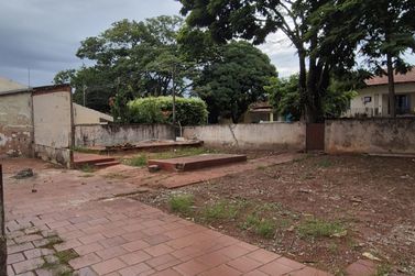Terreno &agrave; venda - 421m&sup2; - Ibirapuera 