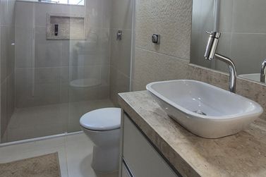 Casa &agrave; venda - 134m&sup2; - Condo