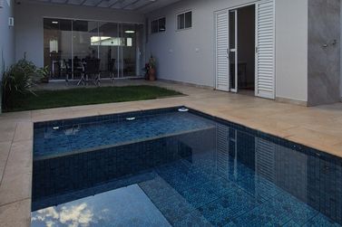 Casa &agrave; venda - 134m&sup2; - Condo