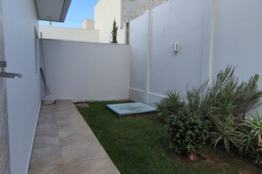 Casa &agrave; venda - 134m&sup2; - Condo
