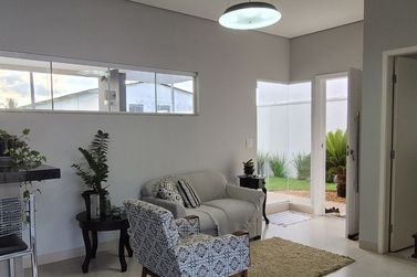 Casa &agrave; venda - 134m&sup2; - Condo