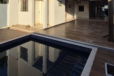 Casa &agrave; venda - 182m&sup2; - JD SANTOS DUMONT 