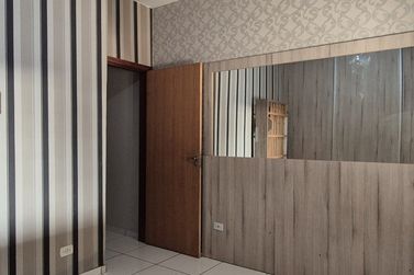 Casa &agrave; venda - 182m&sup2; - JD SANTOS DUMONT 