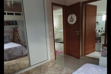 Casa &agrave; venda - 1350m&sup2; - Nova Londrina 