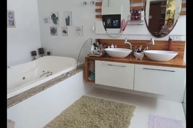 Casa &agrave; venda - 1350m&sup2; - Nova Londrina 