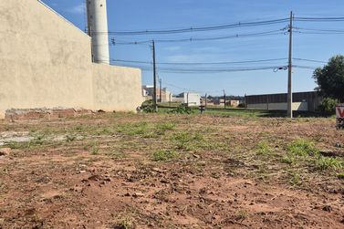 Terreno &agrave; venda - 230m&sup2; - Pr&oacute;ximo sesi