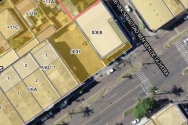 Terreno &agrave; venda - 600m&sup2; - Centro